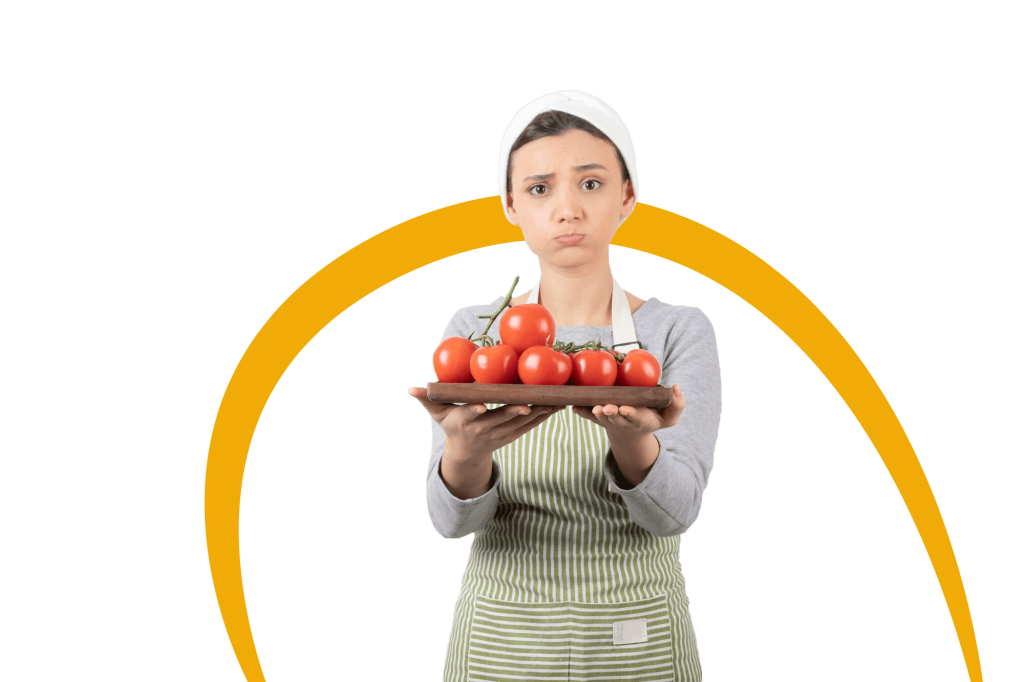 persona con tomates de Alimento San Isidro Nicaragua